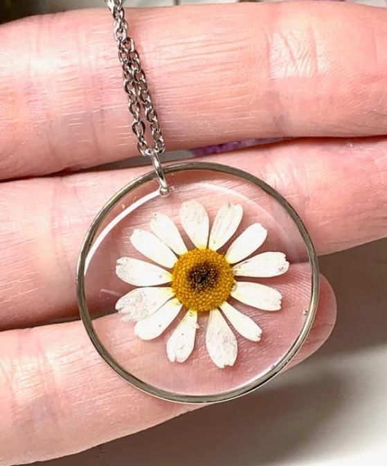 Natural White Daisy Preserved In Resin Pendant For Men & Women
